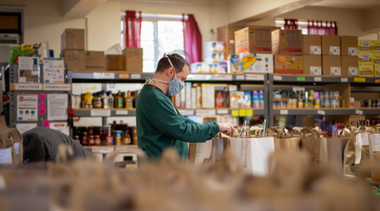 Understanding the logistics of food recall management 