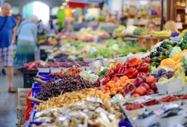 Grocery store food waste.