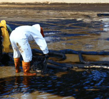 How to dispose of oil environmentally