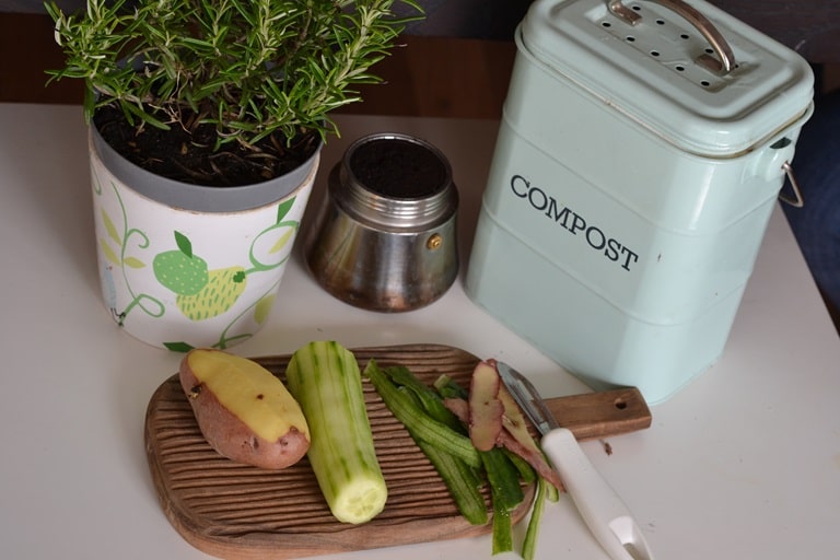 how to compost food waste